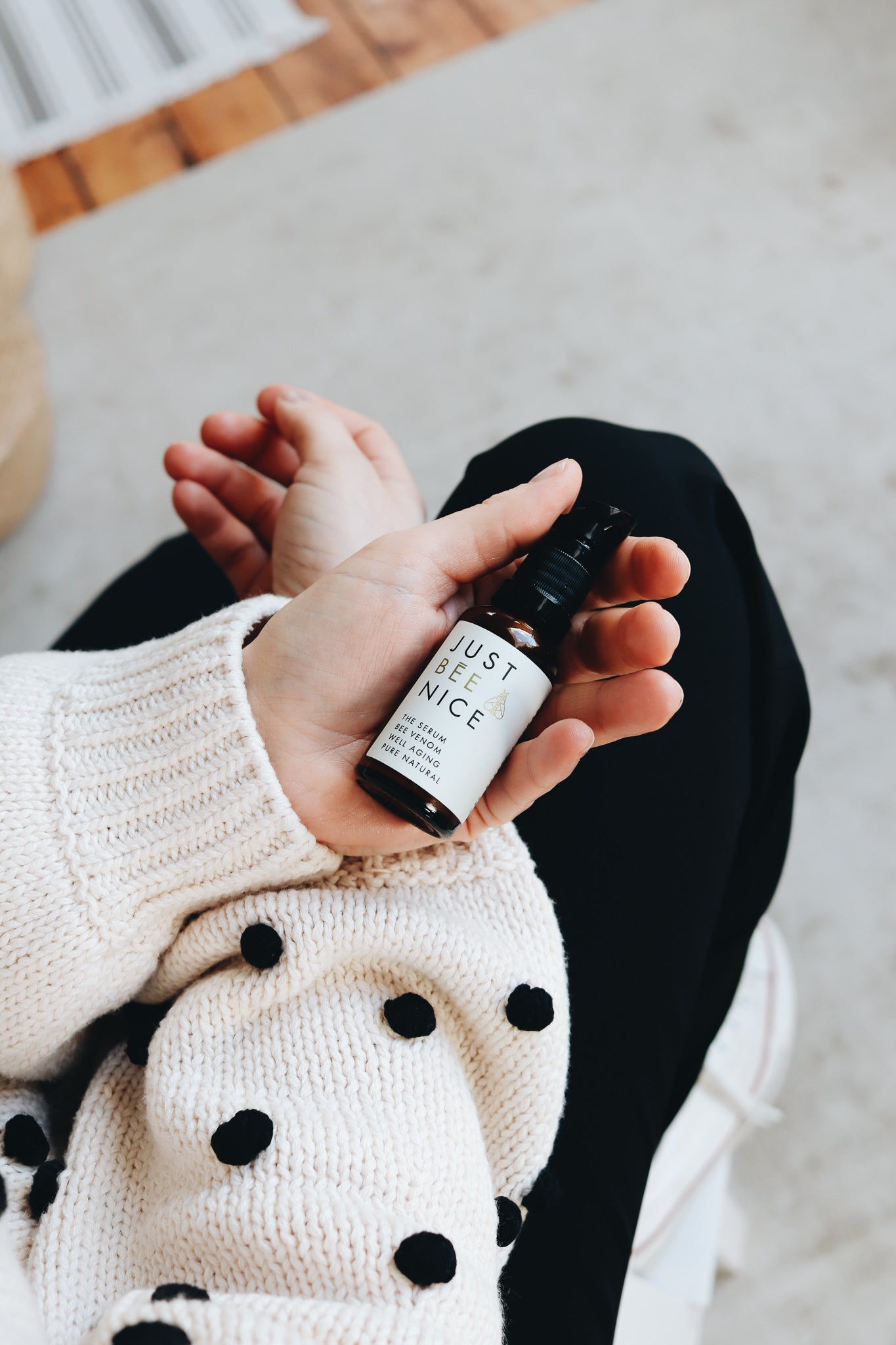 HAUTPFLEGE MIT VITAMIN BEE: WARUM ICH DIESEN ANTI-AGING-BOOSTER MIT BIENENGIFT SO LIEBE - JustBeeNice